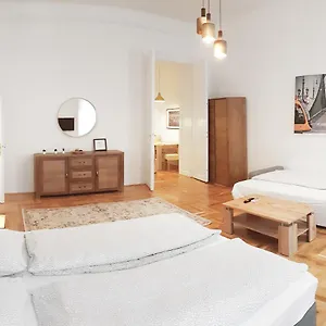 Luxury New Cozy Flat At Dob Street Nearby Gozsdu Court Apartamento Budapest