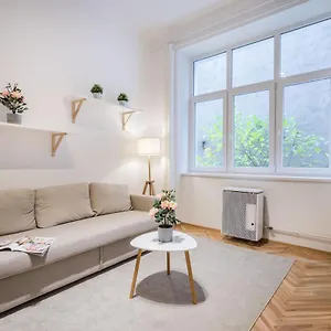 Bpr Toffee Design With A/c Apartamento Budapest